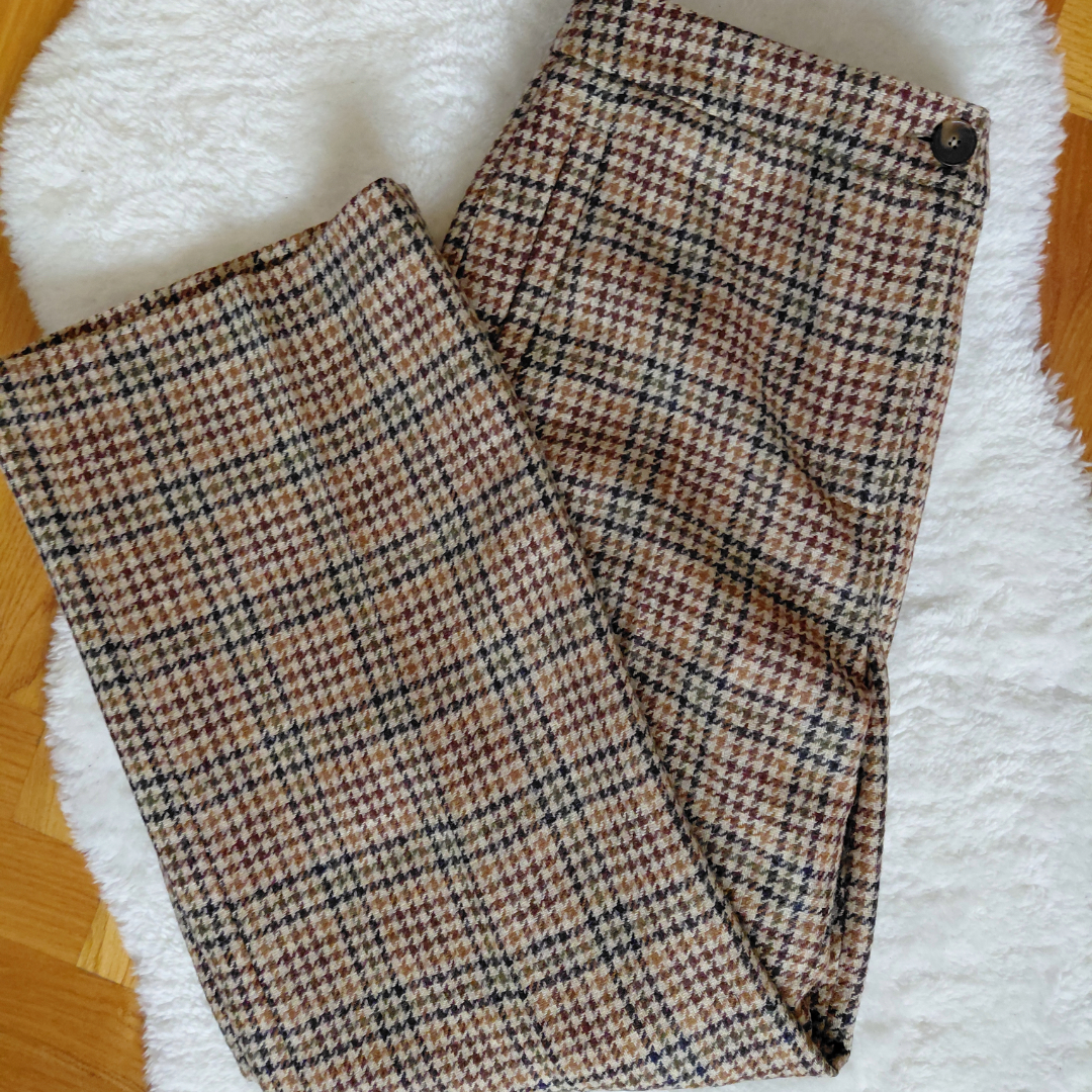 martin crop houndstooth side view