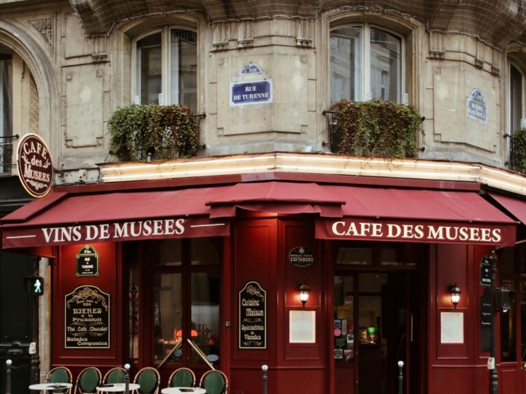 pexels paris aestetic image featured